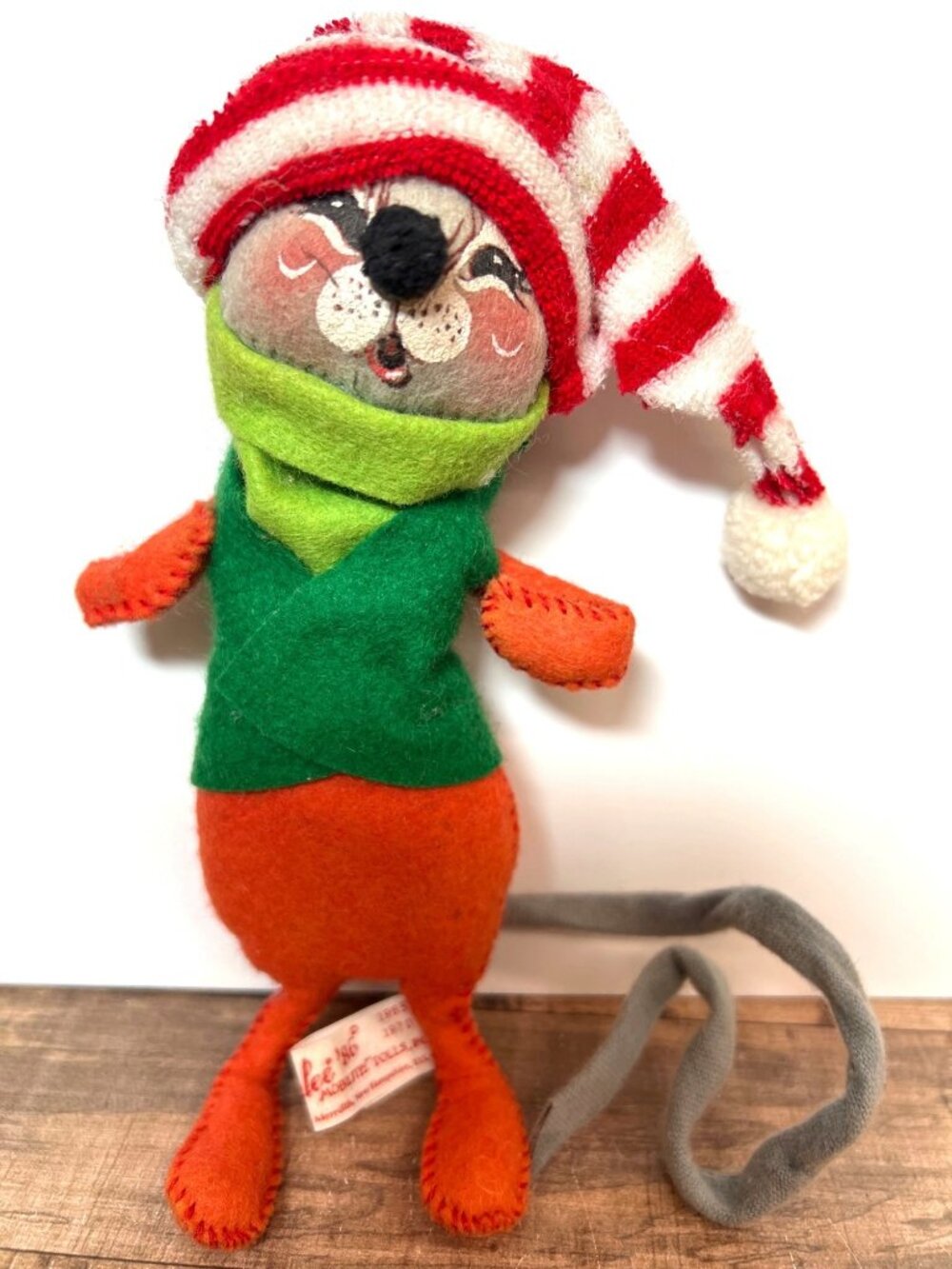 Vintage Annalee 1965 Handmade Christmas Mouse Felt Figurine